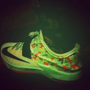 Meet your Posher, Kingston